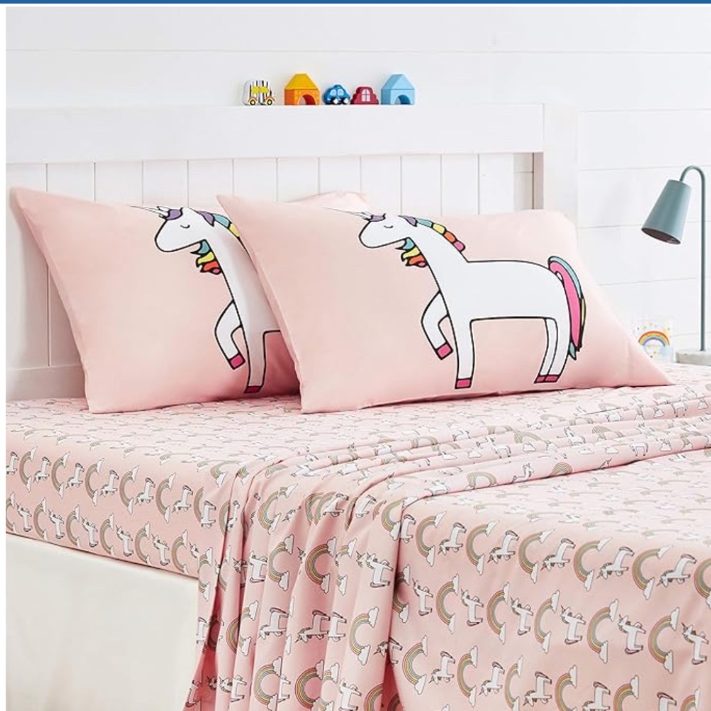 UNICORNS & RAINBOWS Soft Microfiber SET OF 4 pillowcases ~ Amazon